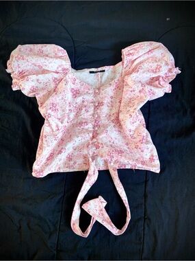 Zara Pink and White Floral Puff-Sleeve Tie-Front Top